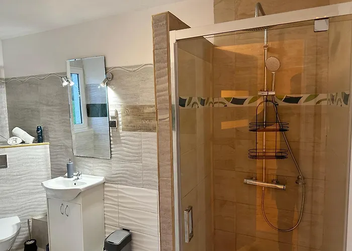 Na Dolnej كارباش